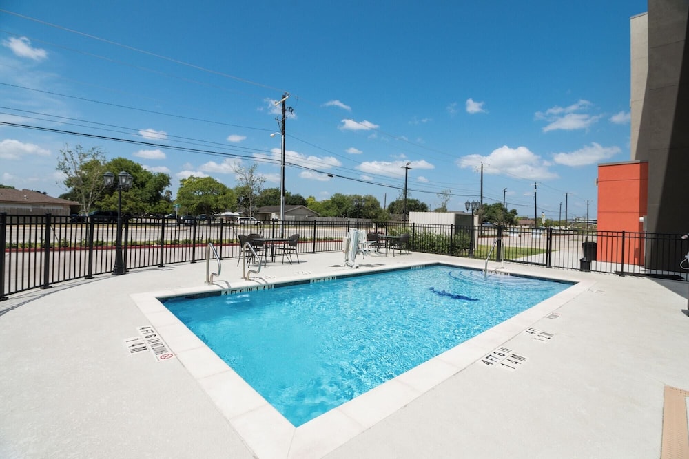 Motel6 Corpus Christi, TX 30/62