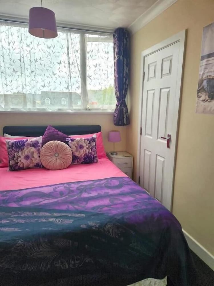 OYO Twins Palms Guest House 38/59