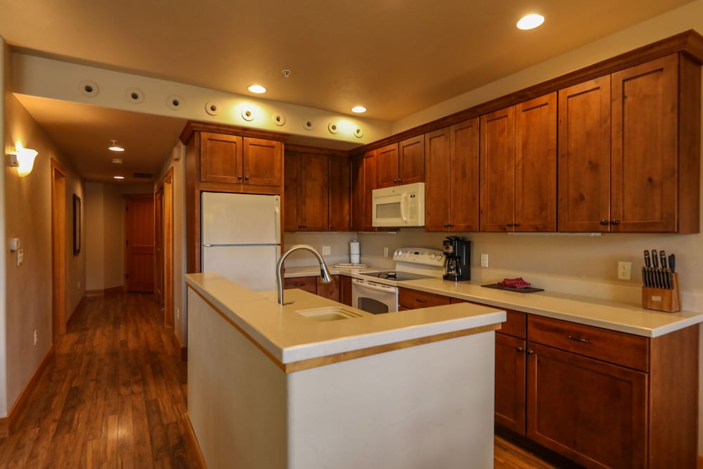 Meadow Lake Resort 5/50