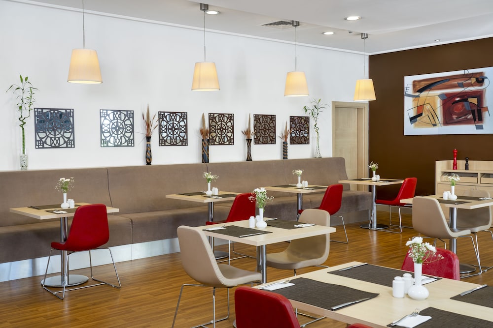 Ibis Adana 53/62