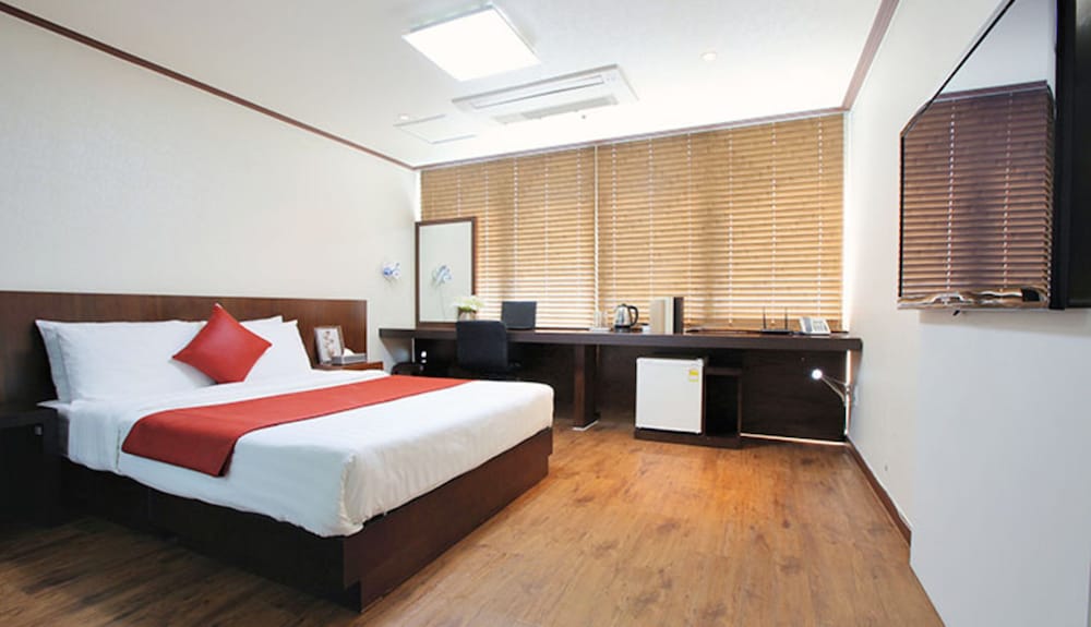 On Smart Hotel 11/42
