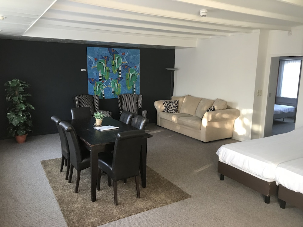 Fletcher Hotel Restaurant Waalwijk 43/46