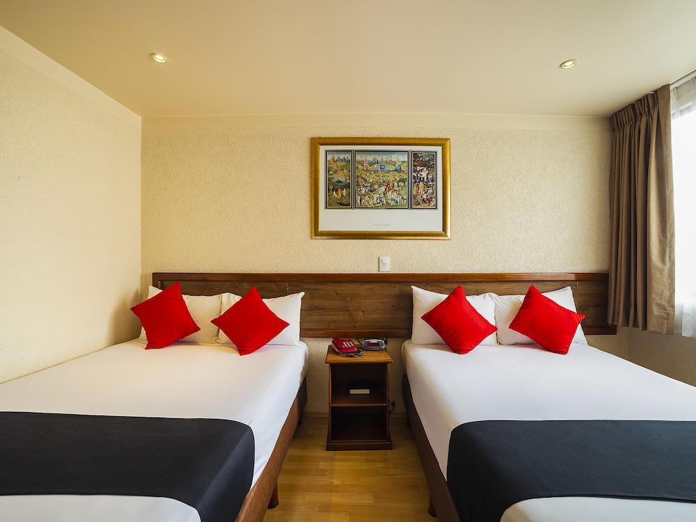 Hotel Don Simon 24/55