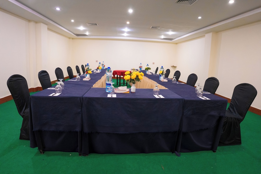 Hotel One Faisalabad 38/50