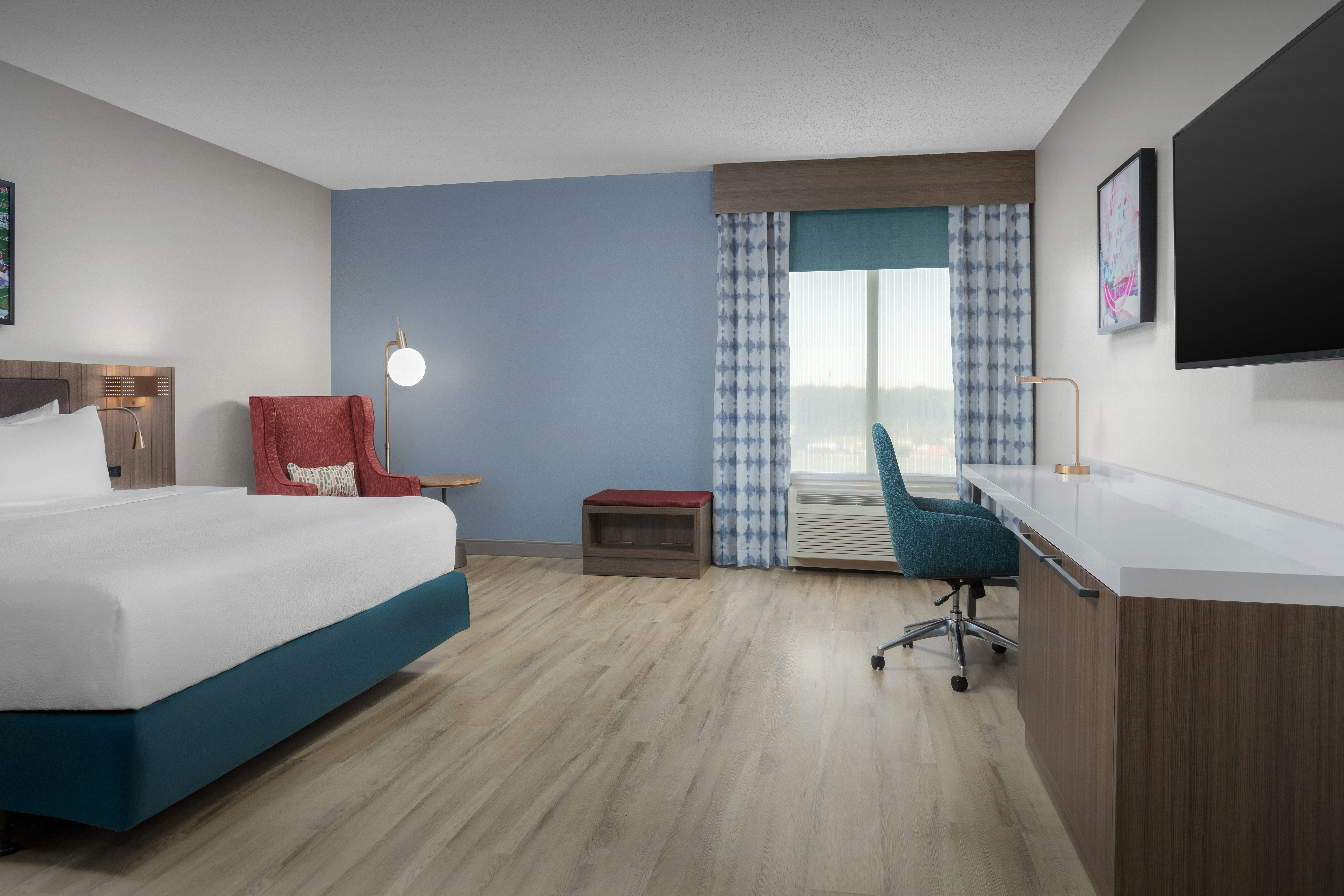 ROOM, KING BED, ACCESSIBLE