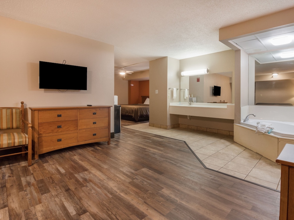 Mountain Vista Inn and Suites 37/57