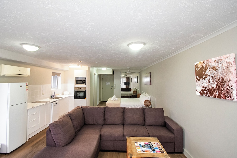 Equinox Resort 33/50