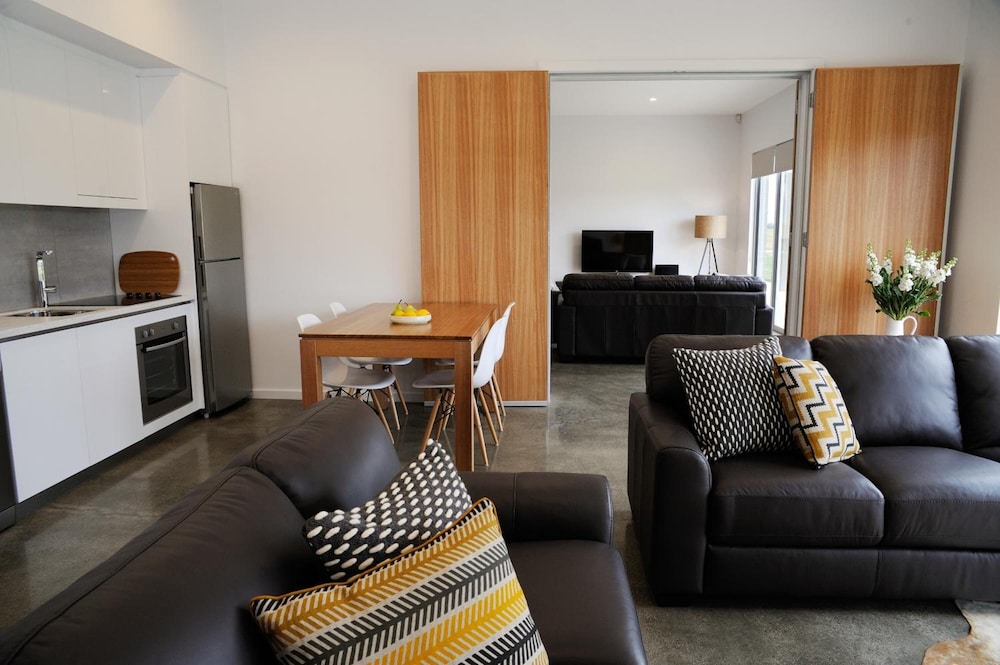 Relbia Lodge 17/28
