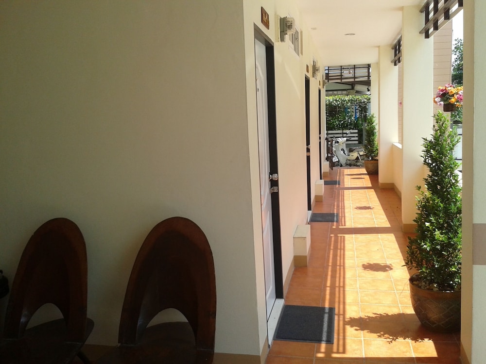 Santipran Place 54/55