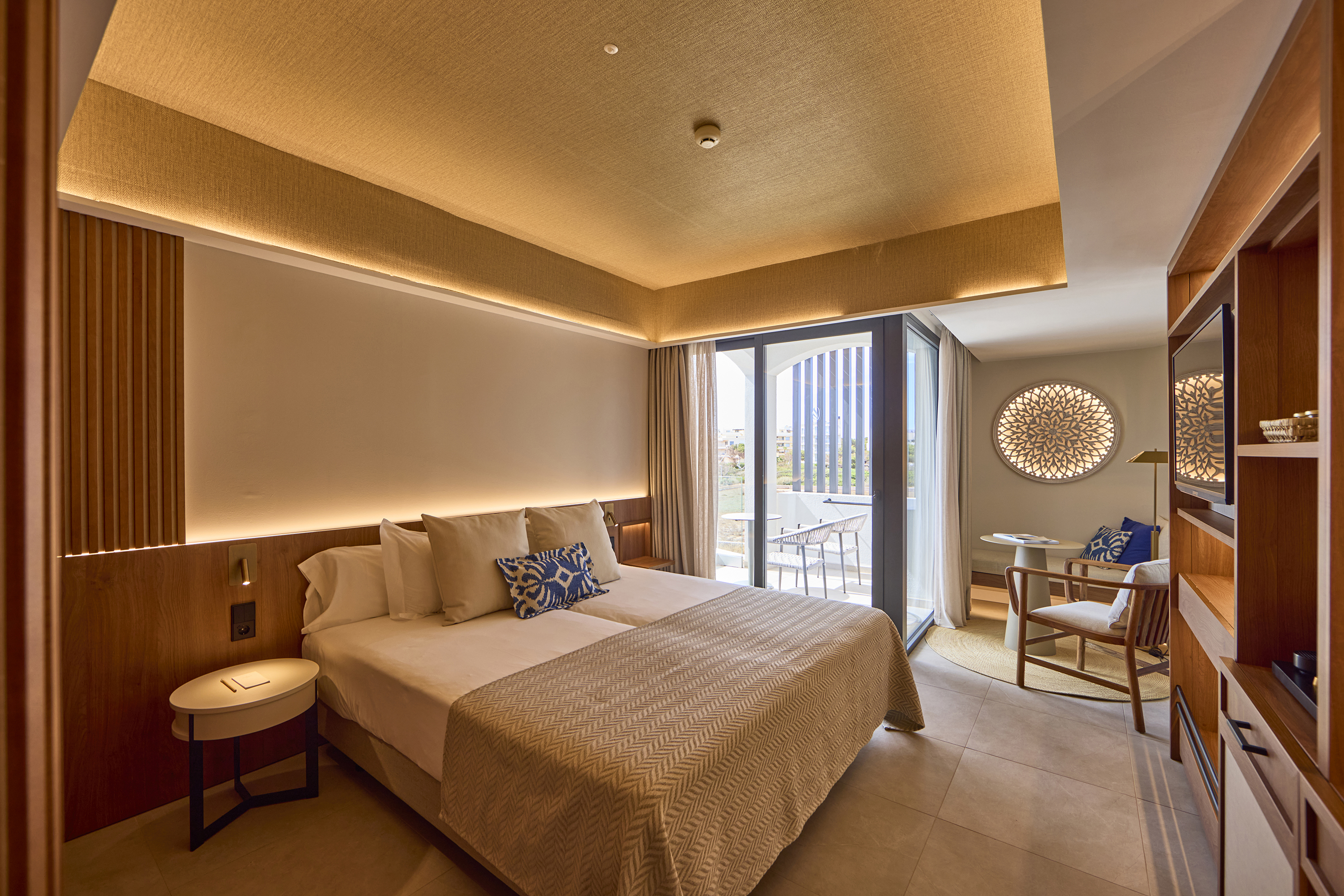 Room, Single, Double Bed, Lateral Side Sea View