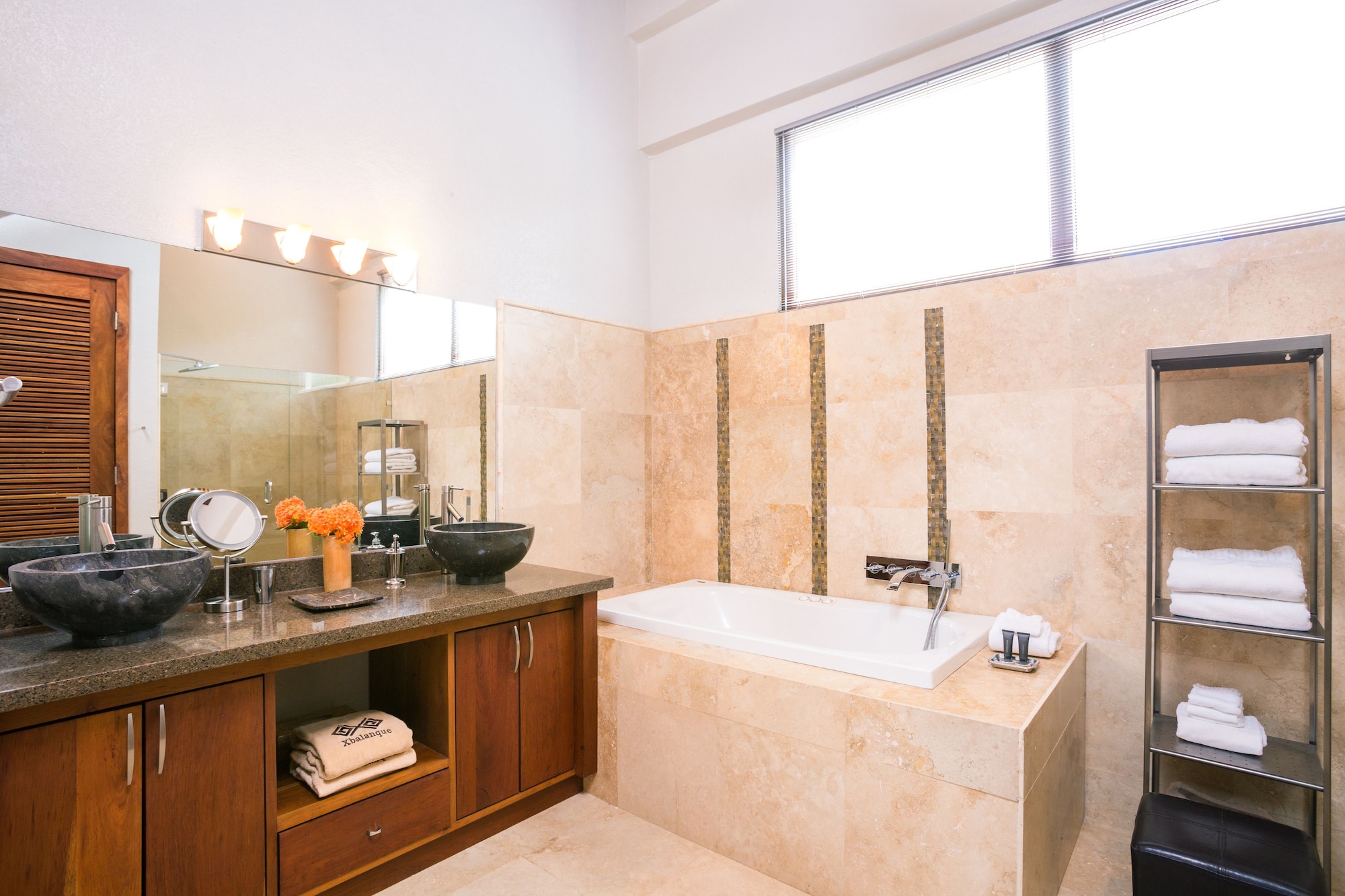 1 BEDROOM, LUXURY, SUITE, OCEAN FRONT, BALCONY