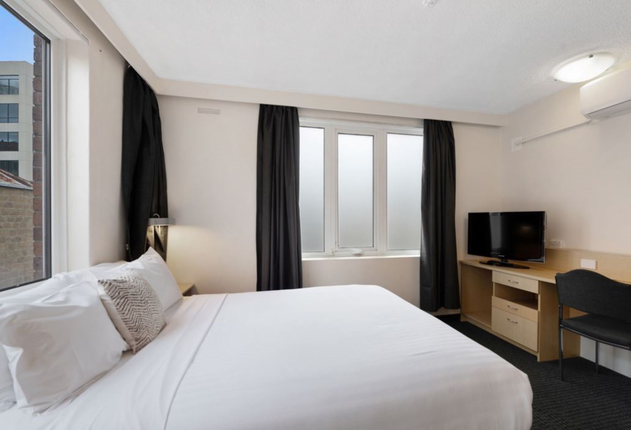 Room, Queen Bed
