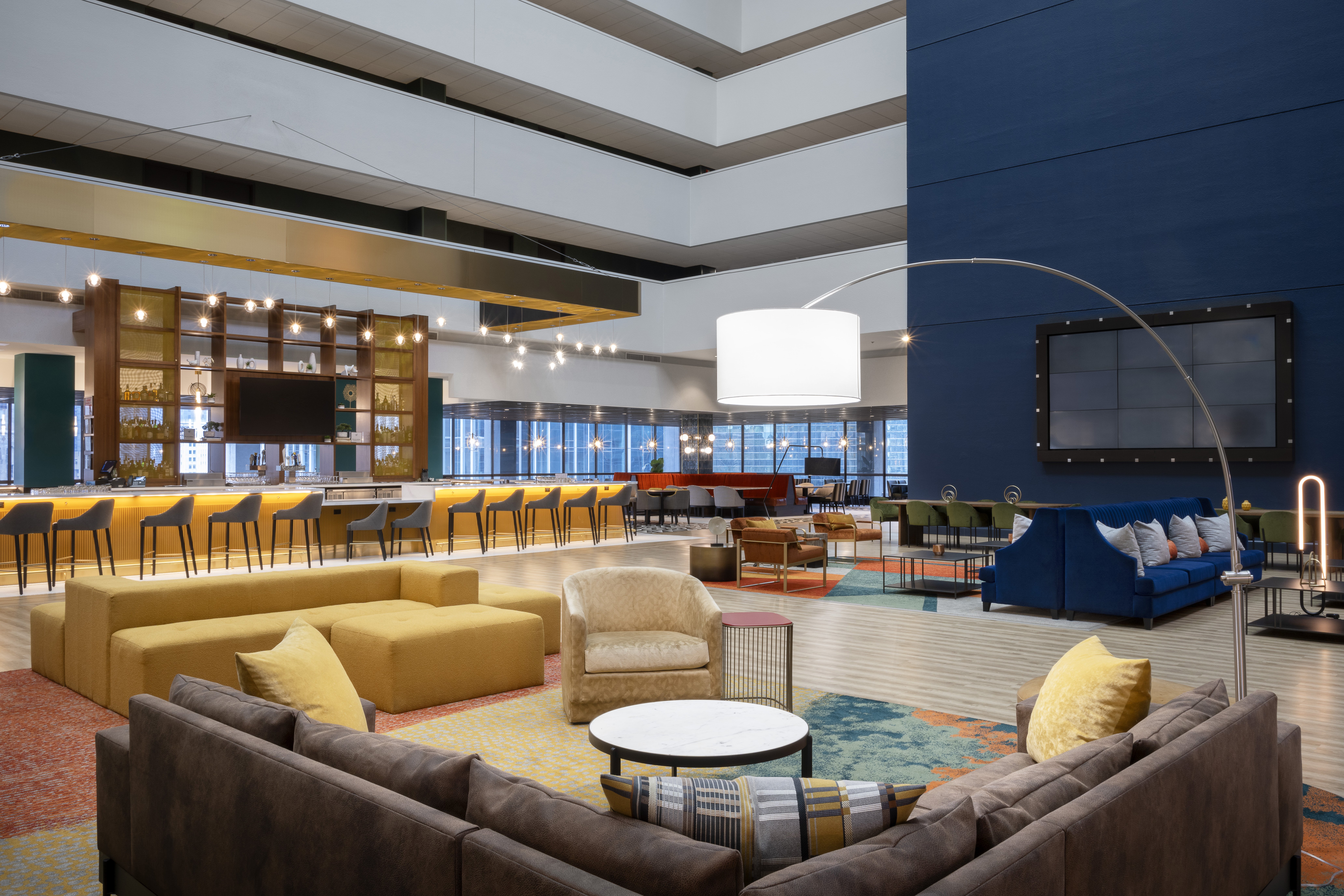 Holiday Inn Chicago Downtown - Wolf Point 46/74