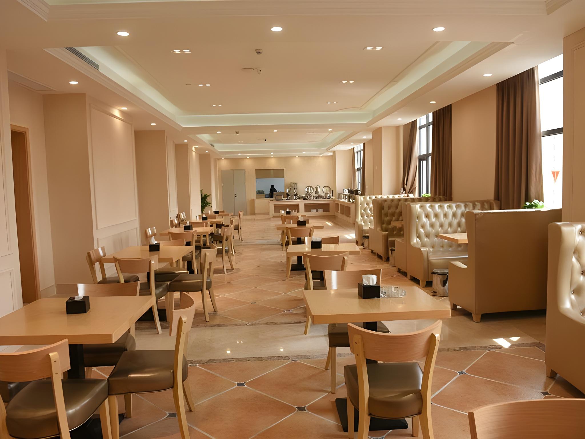 Vienna International Hotel (Wuhan Wangjiawan Tieqiao Square) 31/39