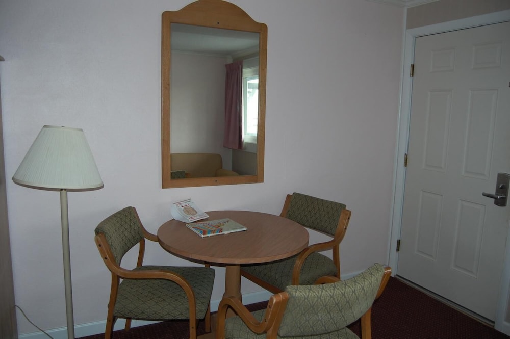 Sea Breeze Inn Ocean City 20/24