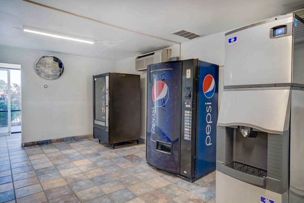 Motel6 Douglas, AZ 38/59