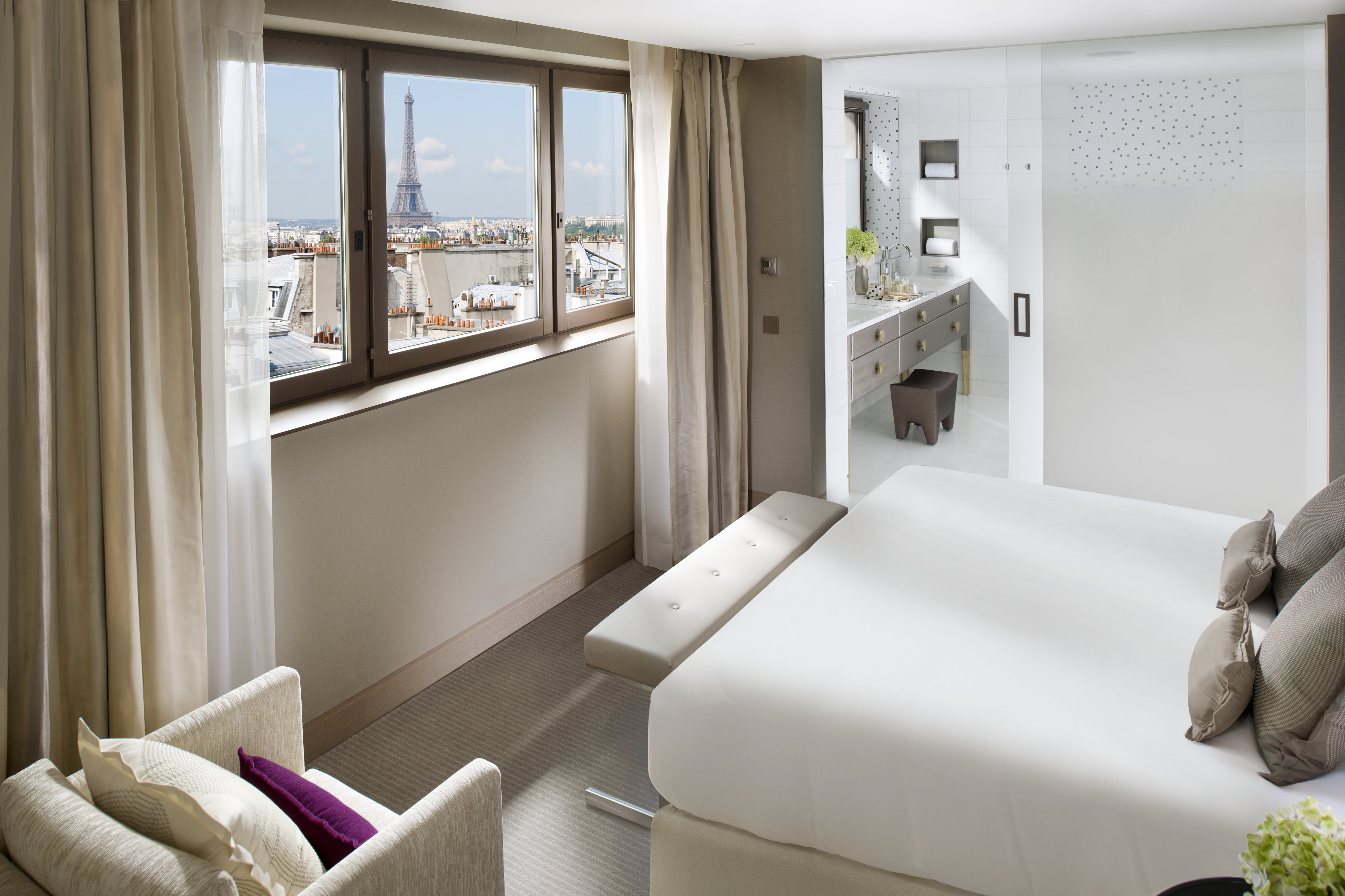 DUPLEX, SUITE