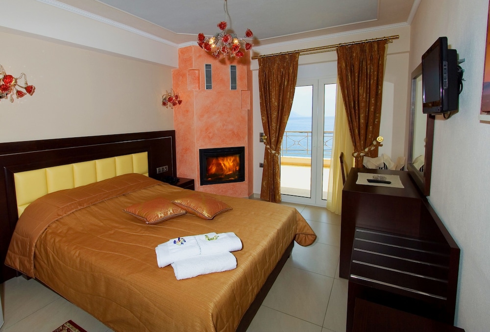 Ilia Mare Hotel 13/48