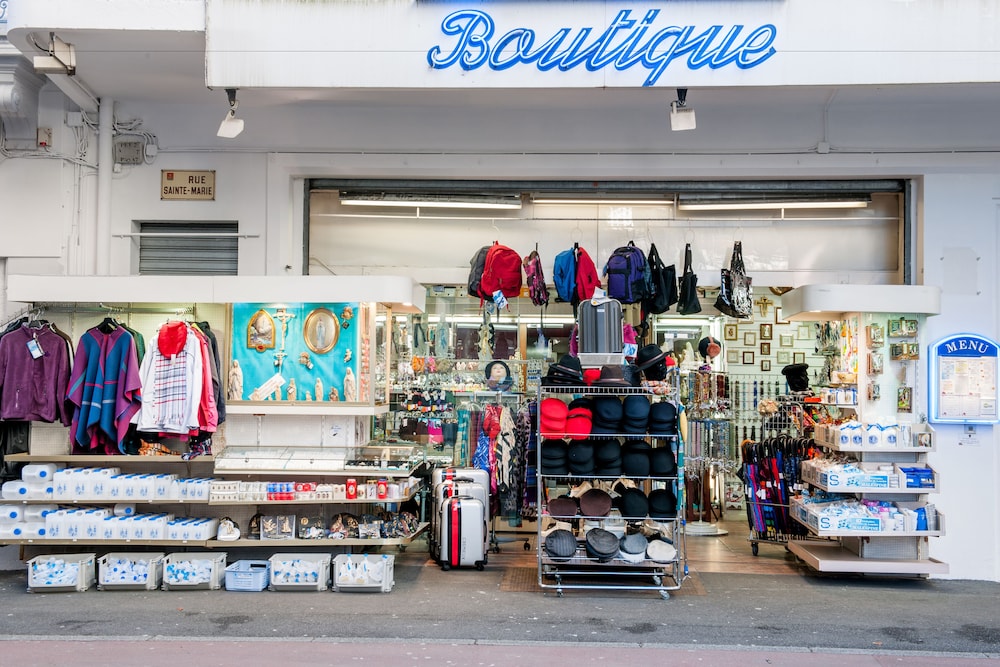 Hotel Saint Sauveur 40/53