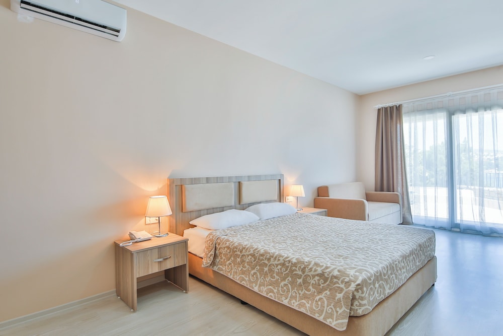 Amilla Beach Resort 11/50