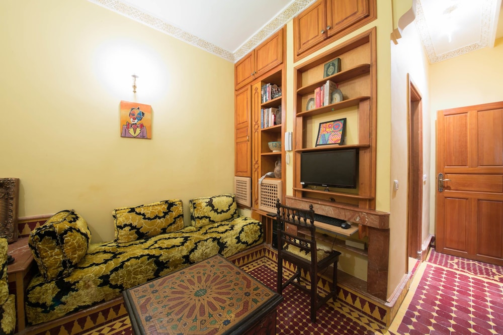 Riad Scalia 37/50