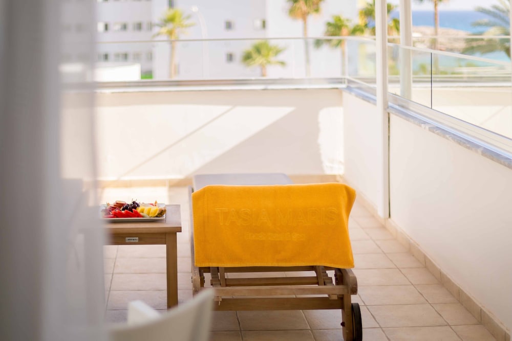Tasia Maris Beach Hotel - Adults Only 9/49