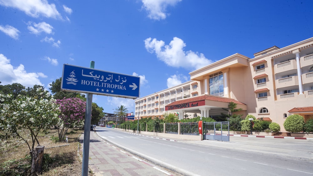 Itropika Beach 4/67