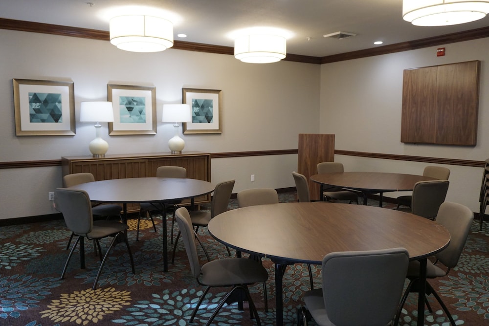 Staybridge Suites Columbia Hwy 63 I 70 43/50