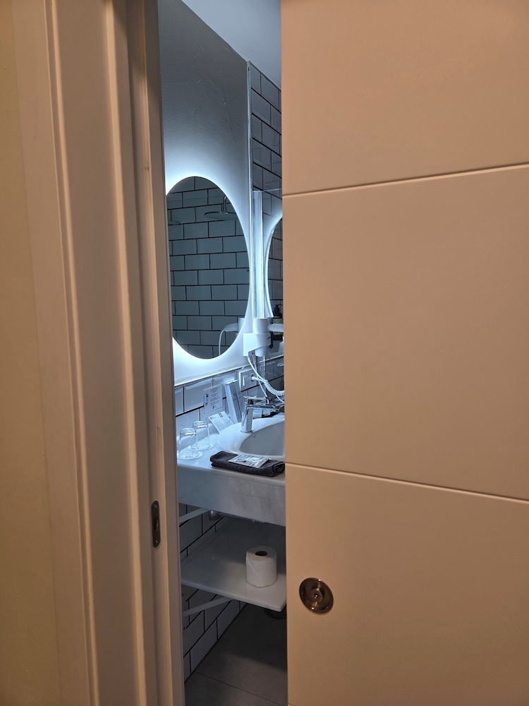 غرفة قياسية بسرير كوين، Hotel Boutique Convento Cádiz 7/8
