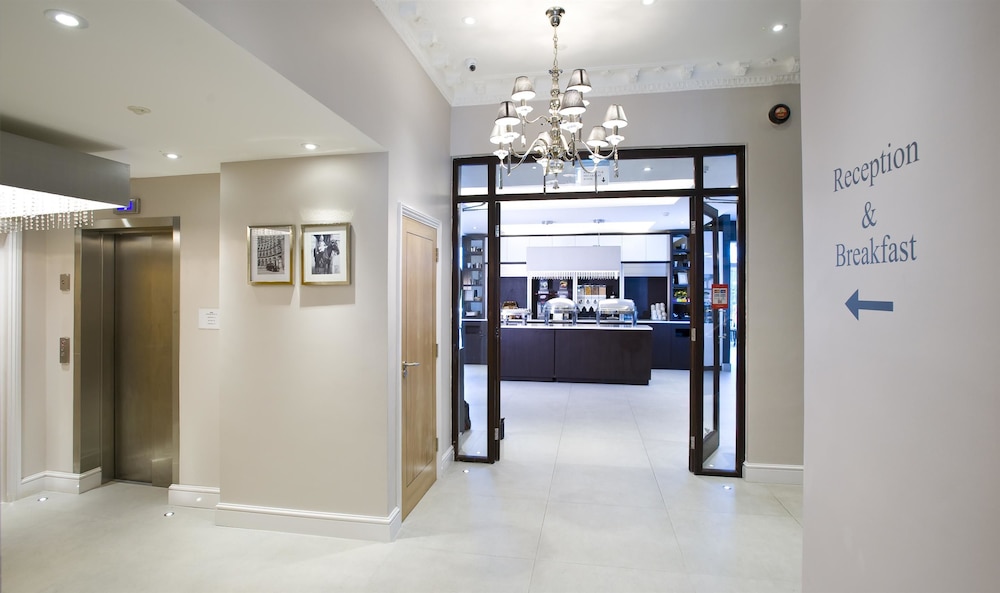 Spark by Hilton London Chiswick 2/45