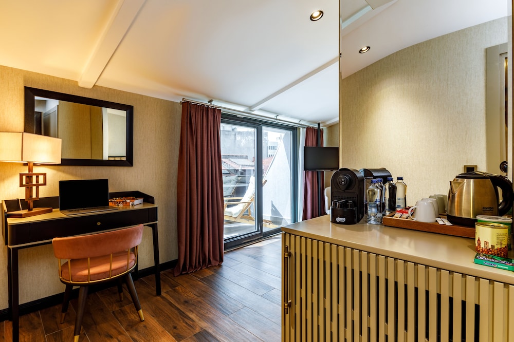 Euro Design Hotel 41/71