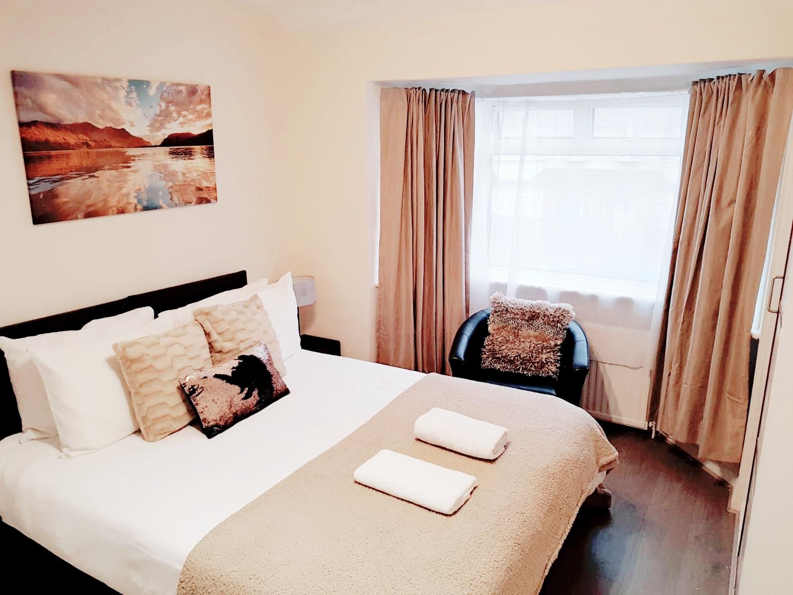 Superior, Double or Twin Bed, Street View, Shared Bathroom