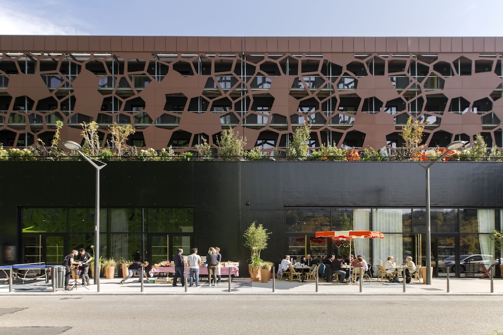 MOB HOTEL LYON CONFLUENCE 56/64