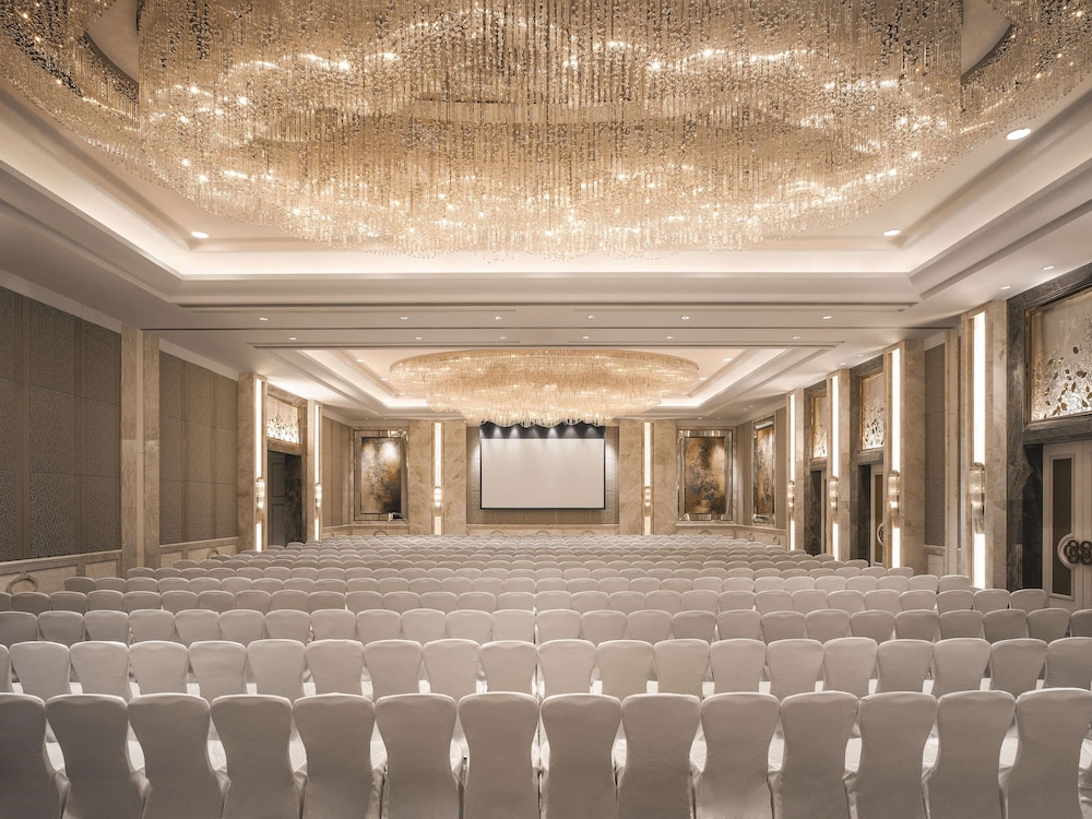 Shangri-La Shenyang 37/50