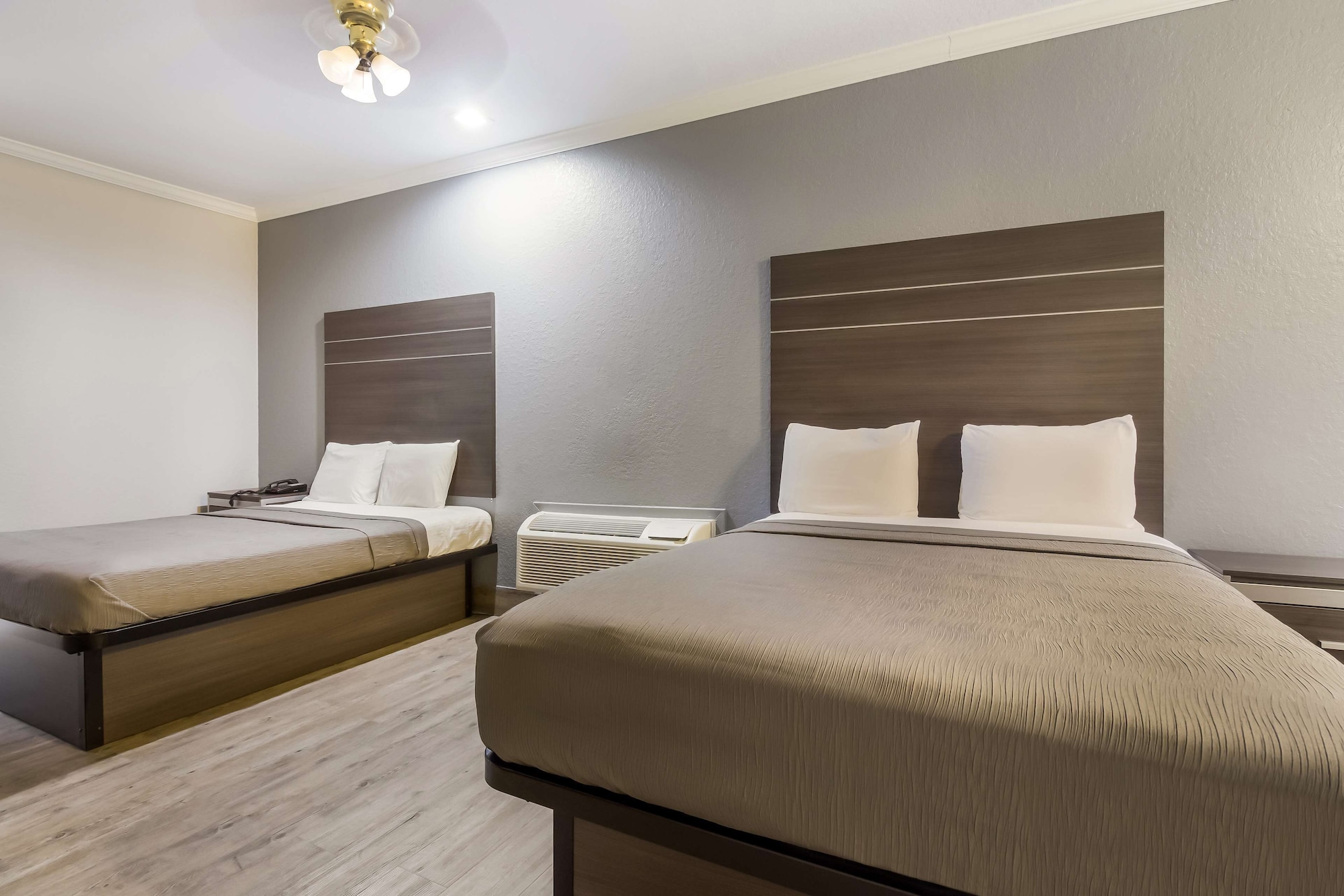room, 2 queen beds
