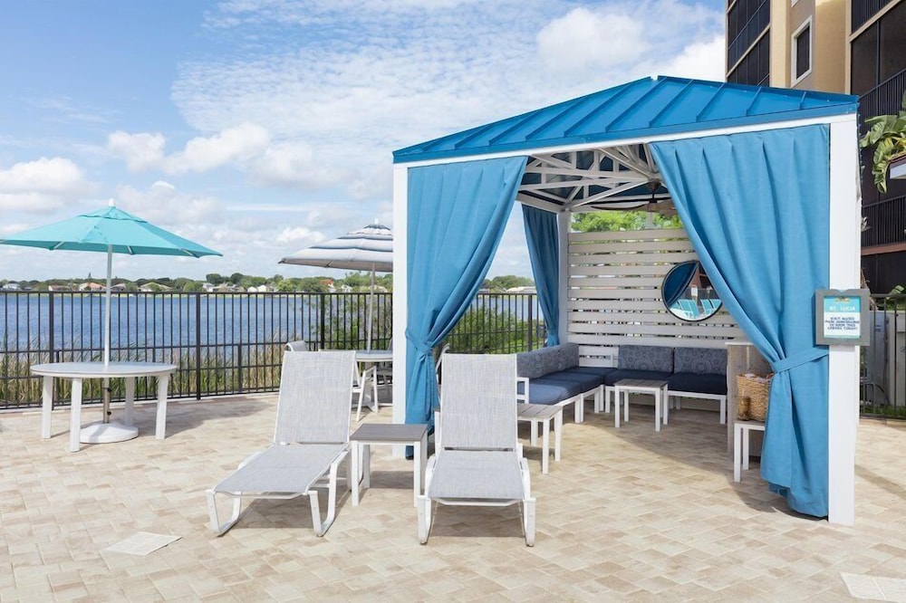 Beautiful Condo Near Universal Studios 45/50