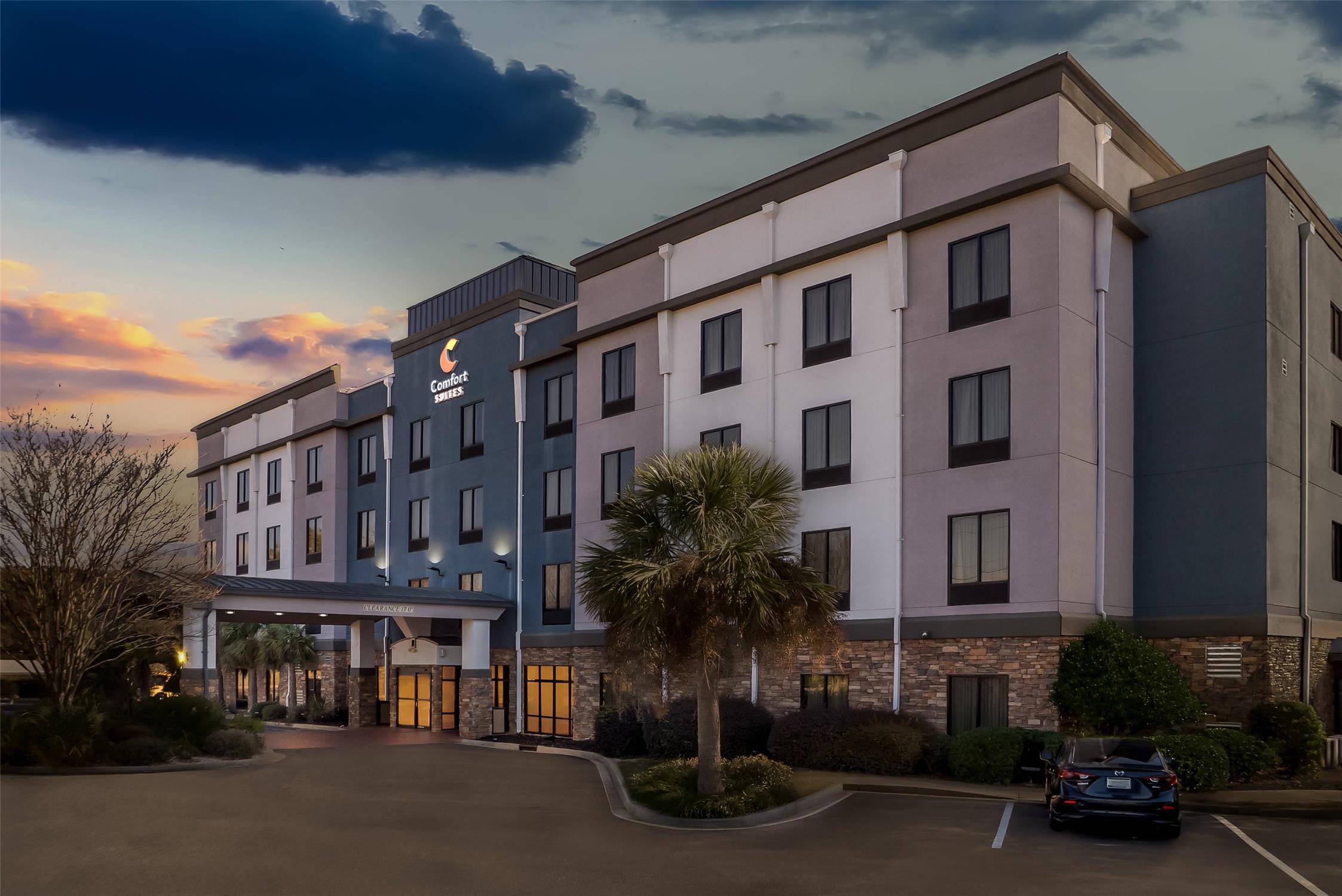 Comfort Suites Simpsonville 33/39