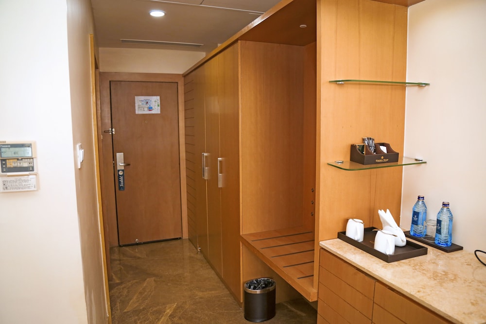 Golden Tulip Westlands Nairobi 42/75