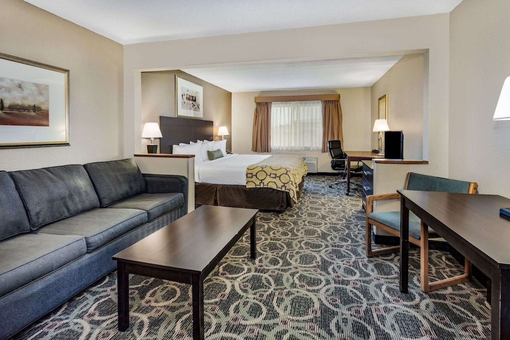 Baymont By Wyndham Casper East 28/39