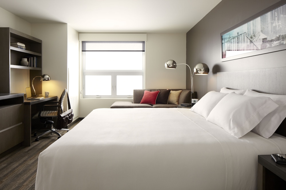 Hyatt House San Diego Sorrento Mesa 10/50