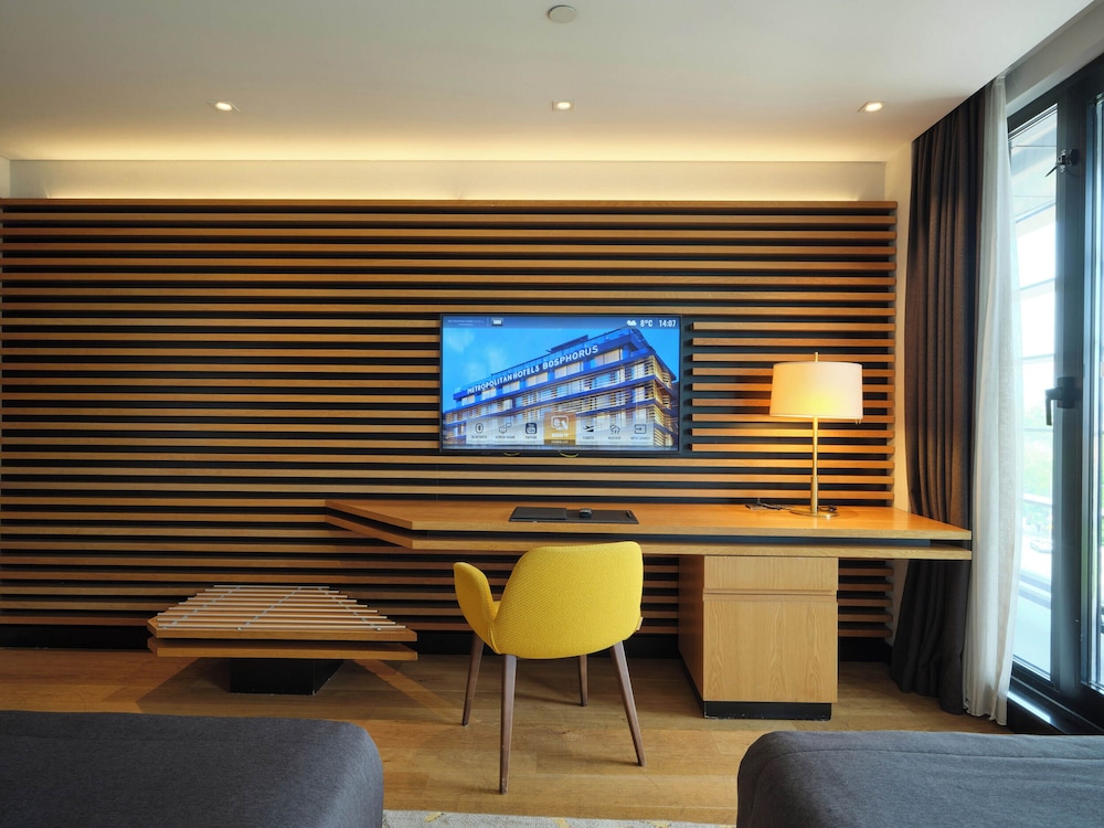 METROPOLITAN HOTELS BOSPHORUS 63/75