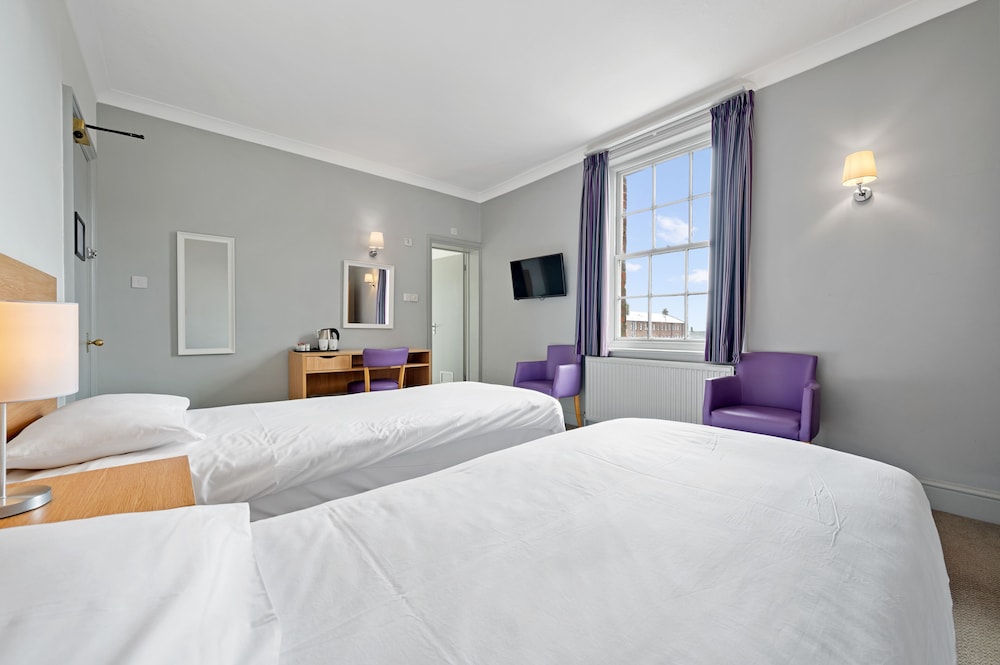 Royal Hotel Whitby 15/61