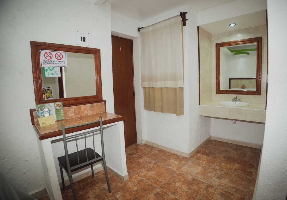 Hotel Nicte Ha 50/50