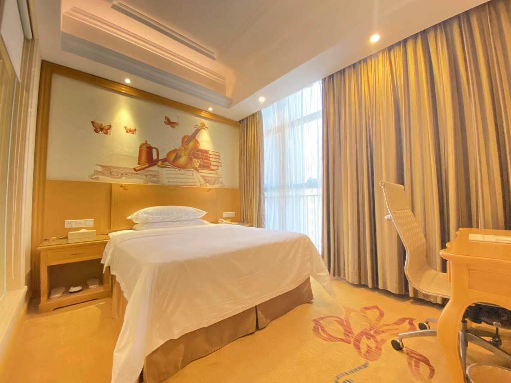 Vienna International Hotel (Zhongshan Torch Center Branch) 28/42