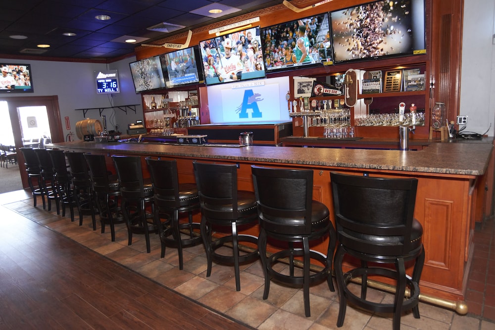 Falmouth Inn 49/65