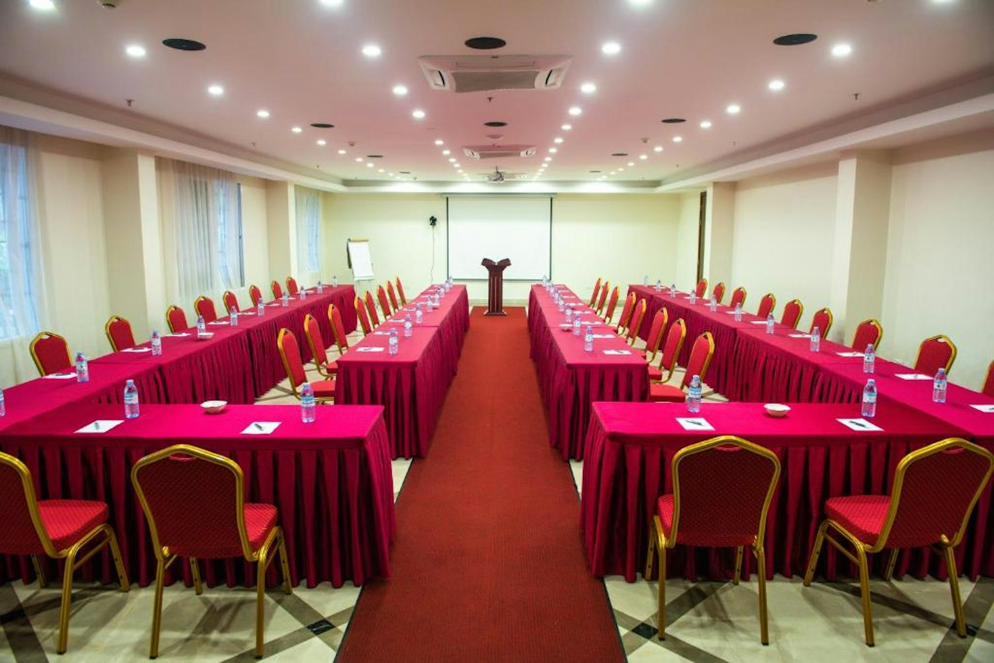 Admas Grand Hotel 31/33