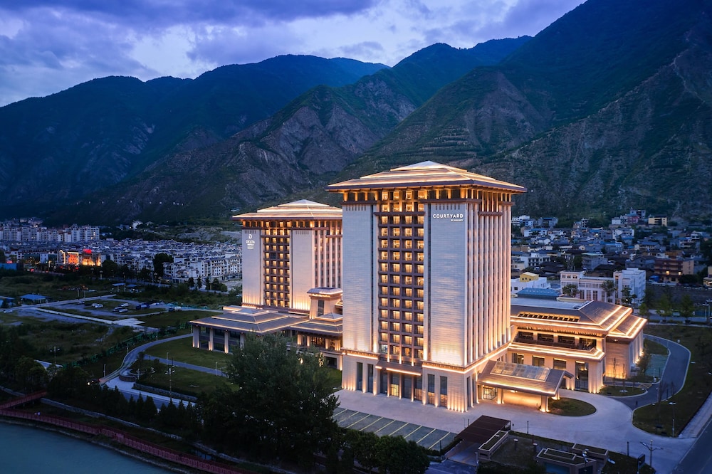 Courtyard By Marriott Jiuzhaigou 1/25