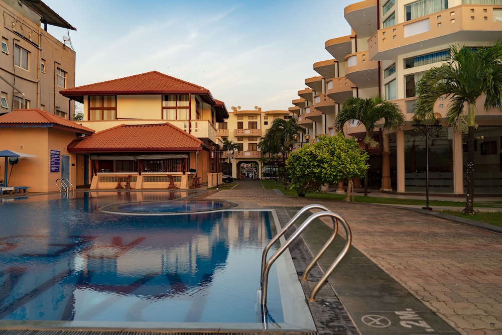 Rani Beach Resort 27/28
