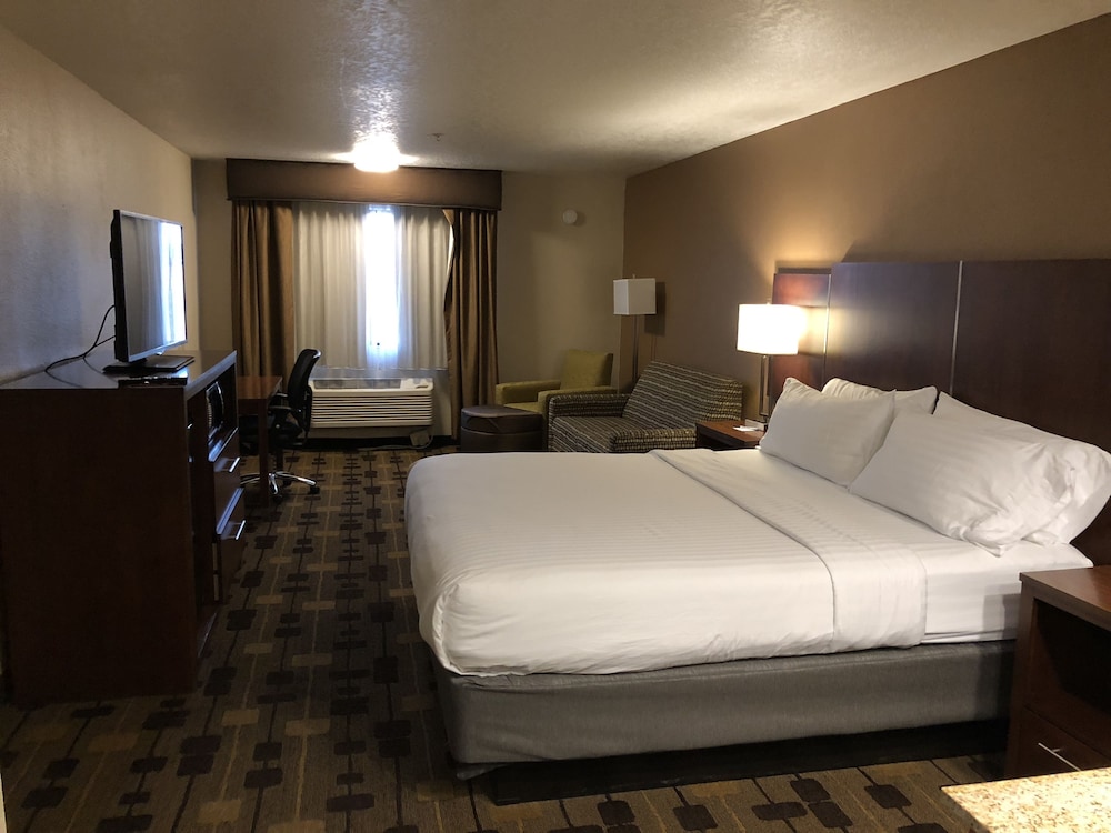 Standard, King Bed