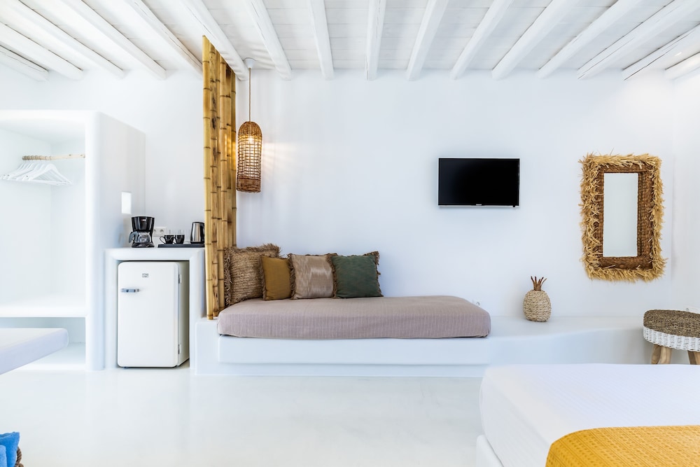 Evlalia Studios & Villas 19/50